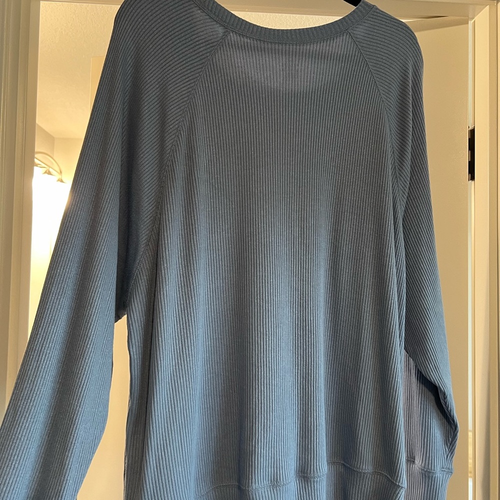 Never worn Aerie Long sleeve soft shirt plus size